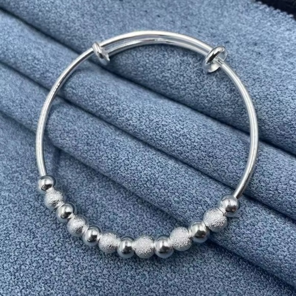 New 925 Silver Textured Bead Charm Adjustable Bracelet - Picture 5 of 5